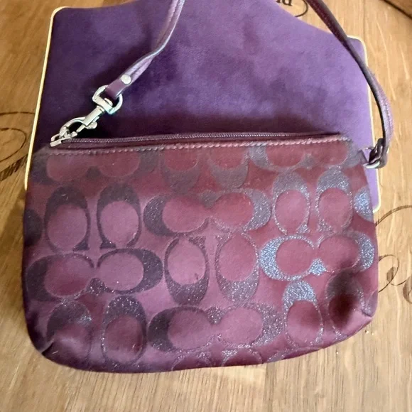 Coach  Burgundy Wristlet - Picture 5 of 6